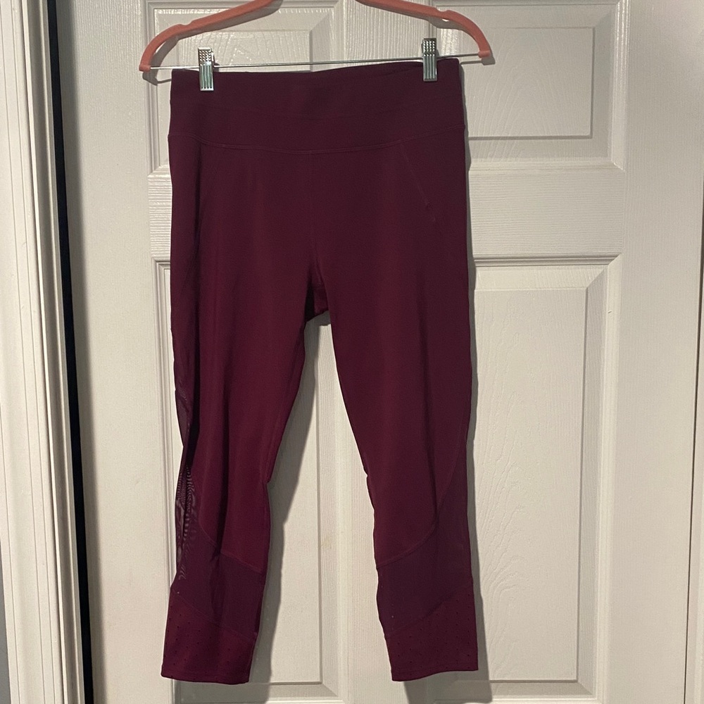 Athleta Deep Red Cropped Leggings